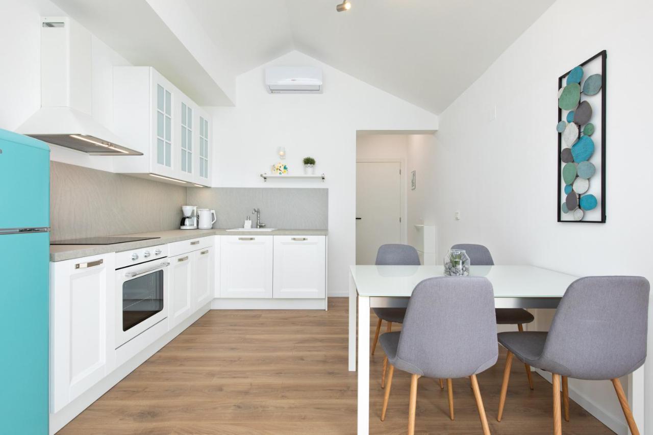 Bellmar Apartments Njivice Extérieur photo